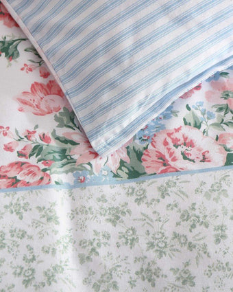 Hope Patchwork Pink Cotton  Duvet Cover Bonus Set closeup of print and duvet reverse