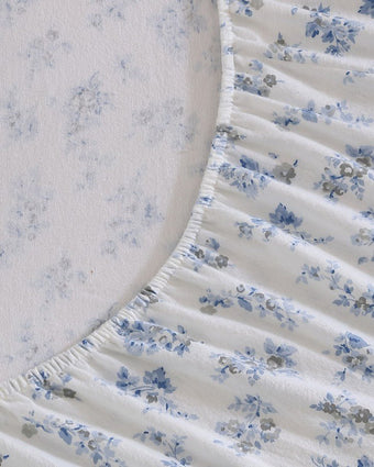 Audrey Grey Cotton Flannel Sheet Set view of hem on fitted sheet