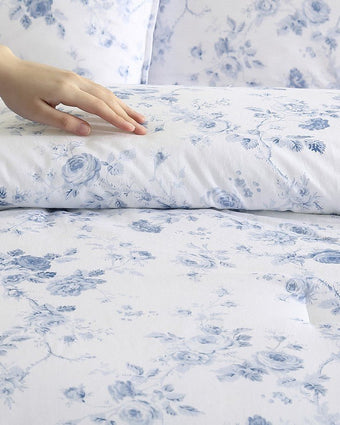 Belinda Blue Comforter Set Close up view of comforter