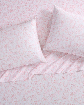 Bella Pink Cotton Sateen Sheet Set - Overhead view