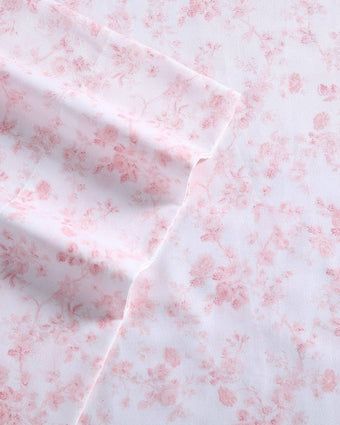Bella Pink Cotton Sateen Sheet Set - Close-up view