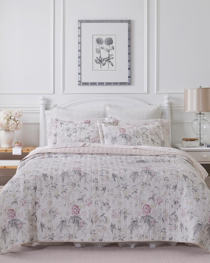 Breezy Floral Quilt - Laura Ashley