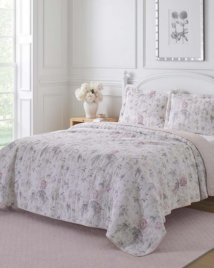 Breezy Floral Quilt