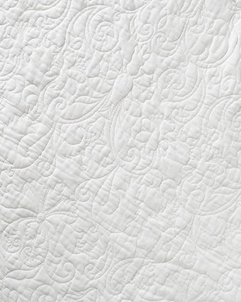 Heirloom Crochet White Quilt Set - Laura Ashley