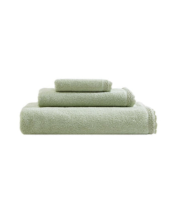 Juliette Lace Hem Green 3 Piece Towel Set View of towel set