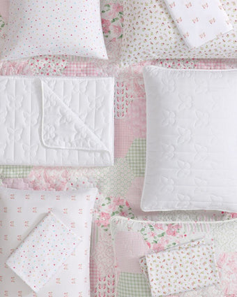 Kids Mae Pink Microfiber Sheet Set - View of available printed sheets and quilts
