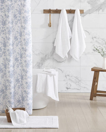 Maude Solid Jacquard White Quick Dry Cotton Terry 6 Piece Towel Set - View of set in a bathroom