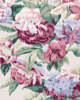 Pembrey Hazelnut Wallpaper - Close up view