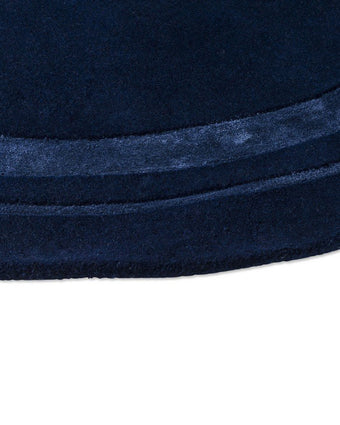 Redbrook Midnight Rug clos up view of round rug