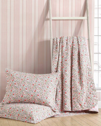 Rowena Pink Quilt - View of quilt and 2 shams