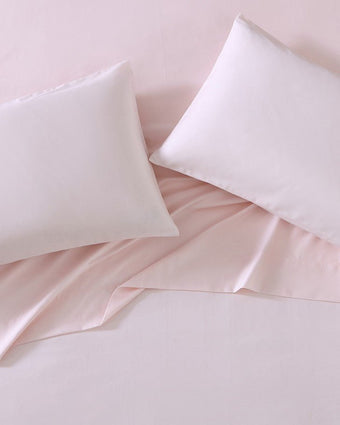 Solid Pastel Pink 800 Thread Count Sheet Set - View of pillowcases