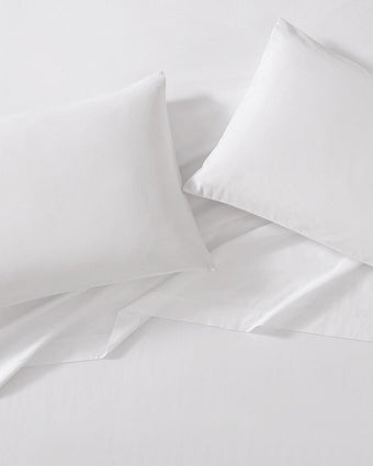 Solid White Cotton Percale 400 Thread Count Sheet Set - Overhead view