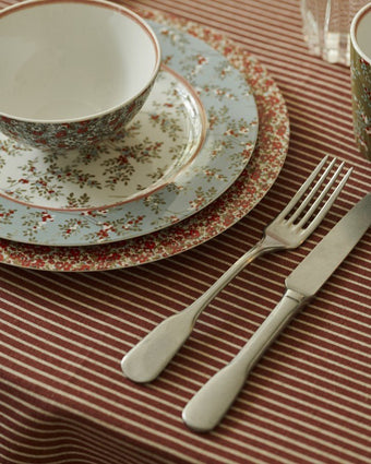 Stockbridge Set of 4 Dinner Plates - View of plates on table.