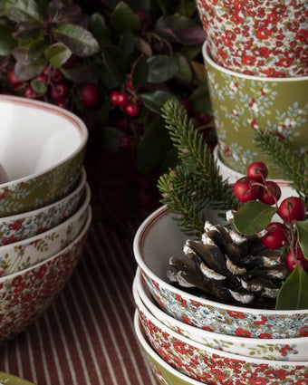  Giftset 4 6 Inch Bowls-  View of a stacked bowls
