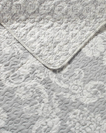 Venetia Grey Reversible Quilt Bonus Set close up view of reversible quilt
