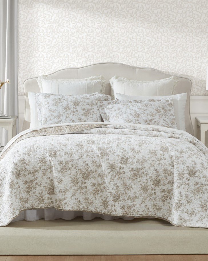 Walled Garden Mocha Reversible Quilt Set - full view of quilt and shams